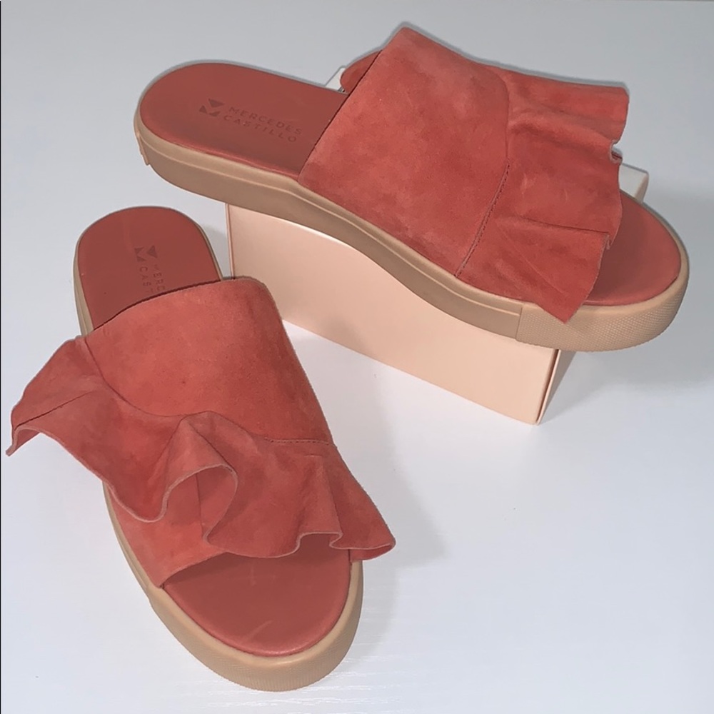 MERCEDES CASTILLO Hadlie Ruffle Slide